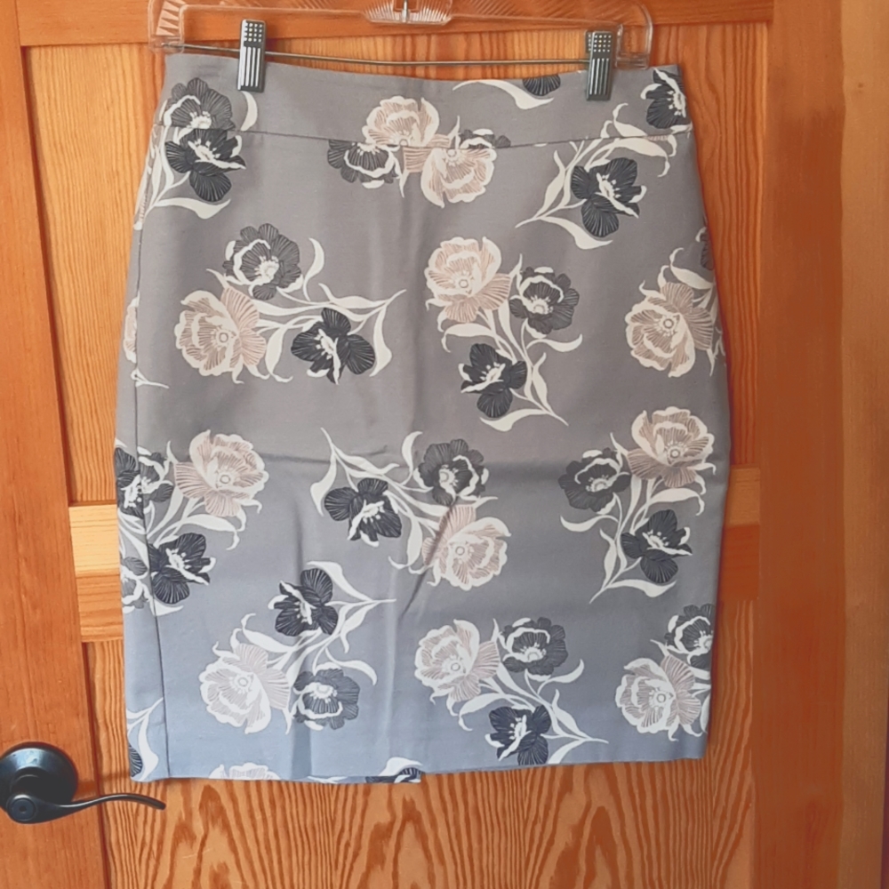 Ann Taylor Flower Print Pencil Skirt
